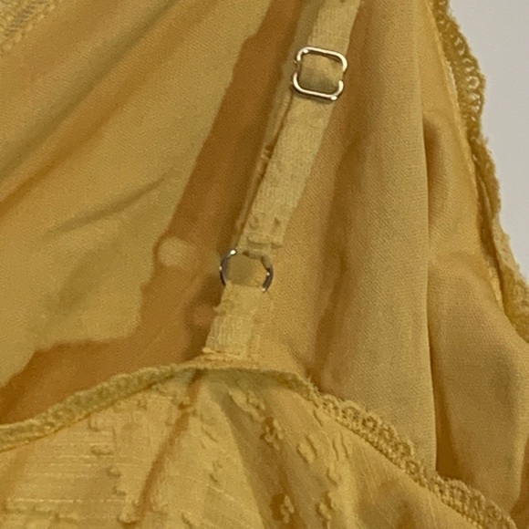 Wild Fable Sleeveless Tiered Blouse - Picture 5 of 8